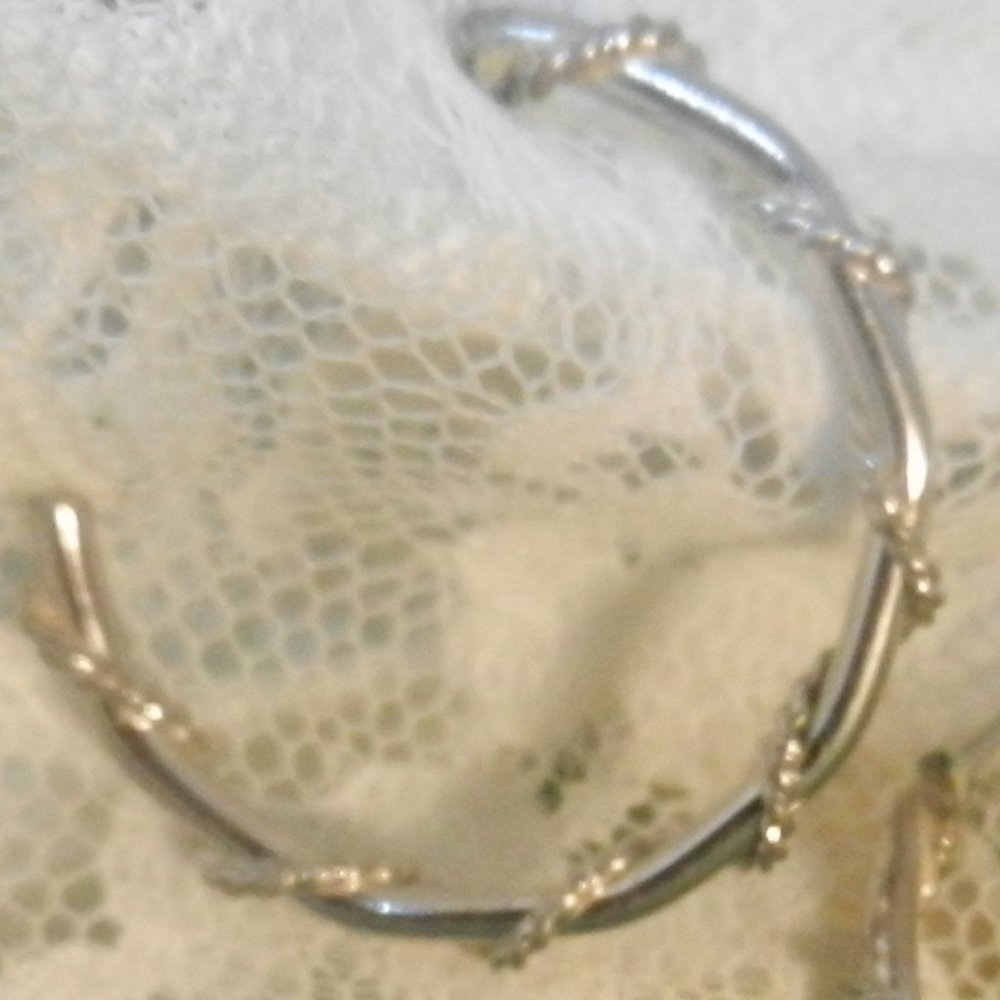 VTG silver pierced hoop earrings silver tone elegant dressy classic circlet glam - Picture 10 of 10